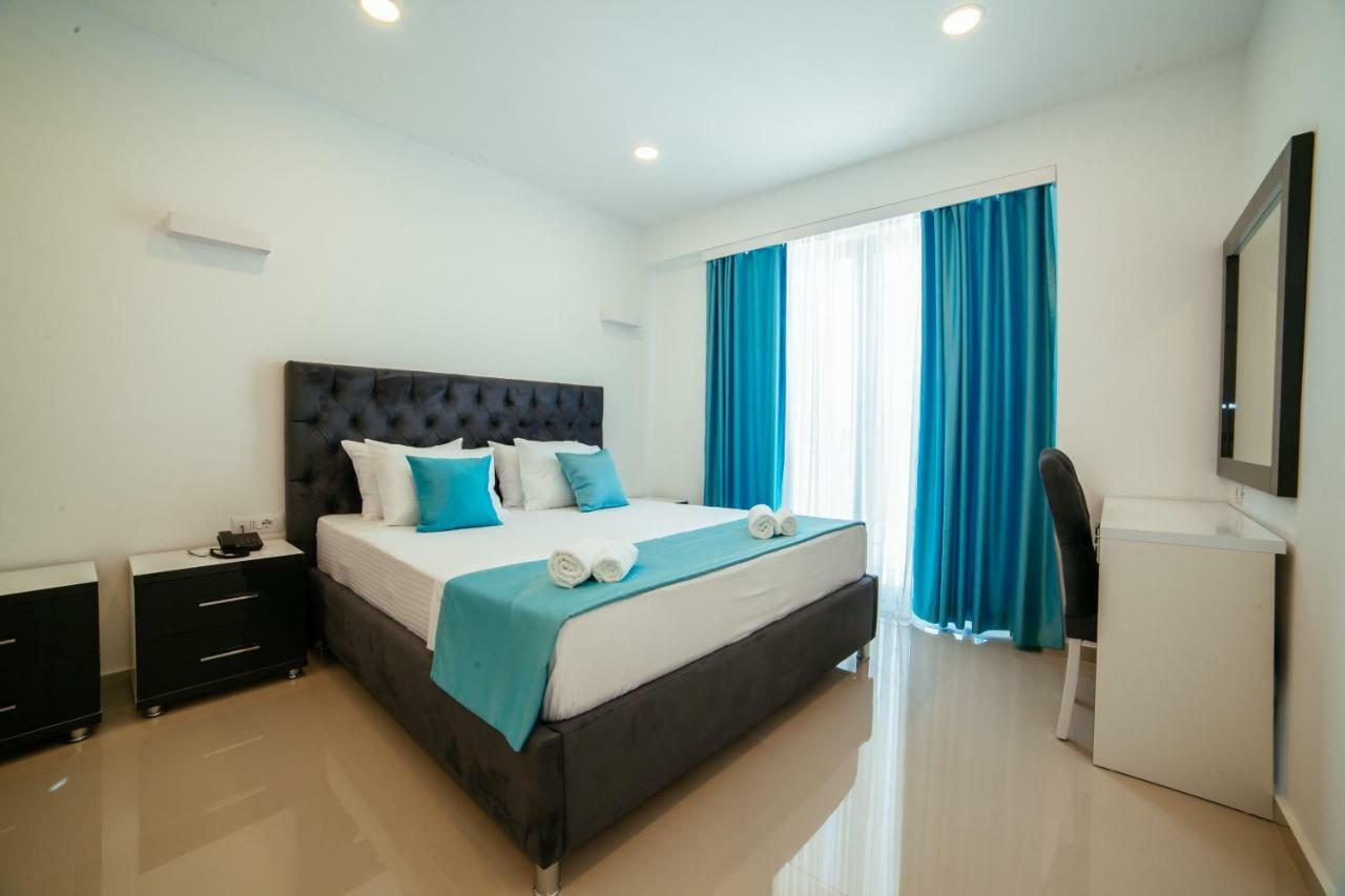 Hotel Ambiente Улцинь Экстерьер фото
